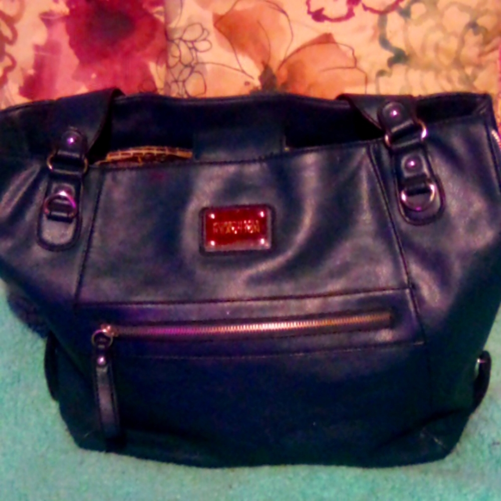 Kenneth Cole office baga